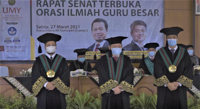 Kontribusi Pengembangan Riset di Era Digital, Dua Wakil Rektor UMY Dikukuhkan Sebagai Guru Besar