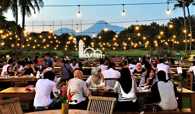 Serunya Berbuka di Hyatt Regency Yogyakarta, Ngabuburit dan Bazaar UMKM di Alam Terbuka
