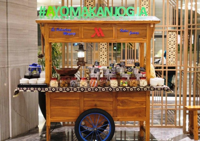 Yogyakarta Kitchen Marriott Hotel Sajikan Hidangan Street-food Khas Yogyakarta