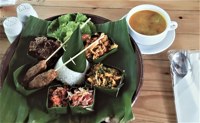 Ayam Betutu Khas Bali ala Greenhost Boutique Hotel Yogyakarta