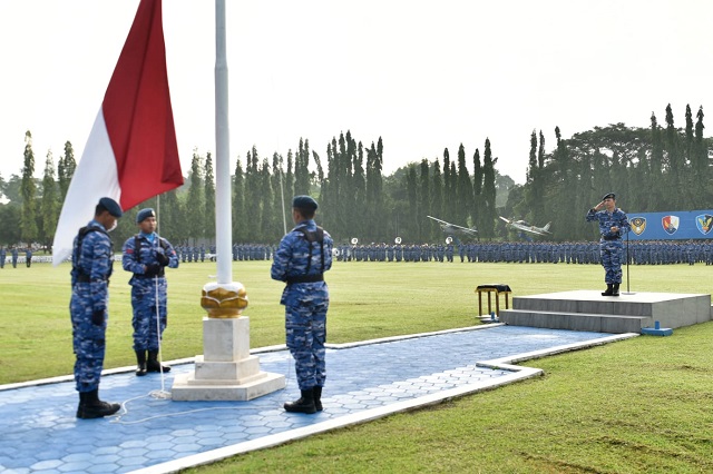 Danlanud Adisutjipto Pimpin Upacara Bendera 17-an