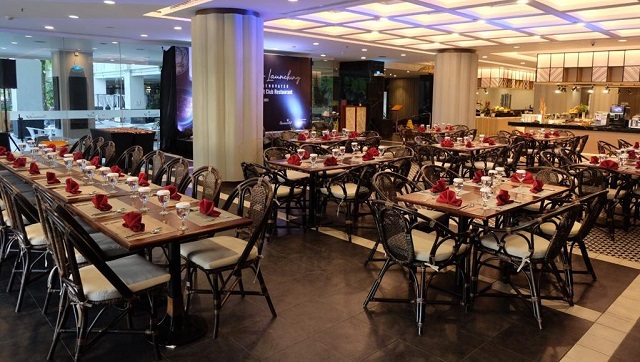 Tampilan Baru Lebih Mewah Coconut Club Restaurant, Kimaya Sudirman Yogyakarta by Harris