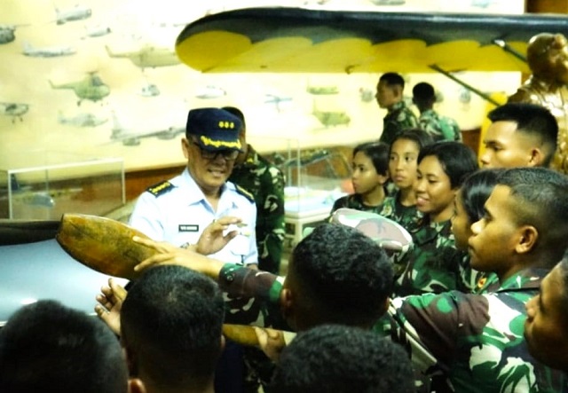 Bangun Nasionalisme, Kadet Mahasiswa Universitas Pertahanan RI, Belu NTT, Kunjungi Muspusdirla