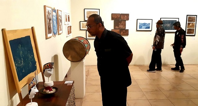 Pameran Fotografi Cetak Tua APHIC Week Ke-4 SAUJANA Di Pendhapa Art Space