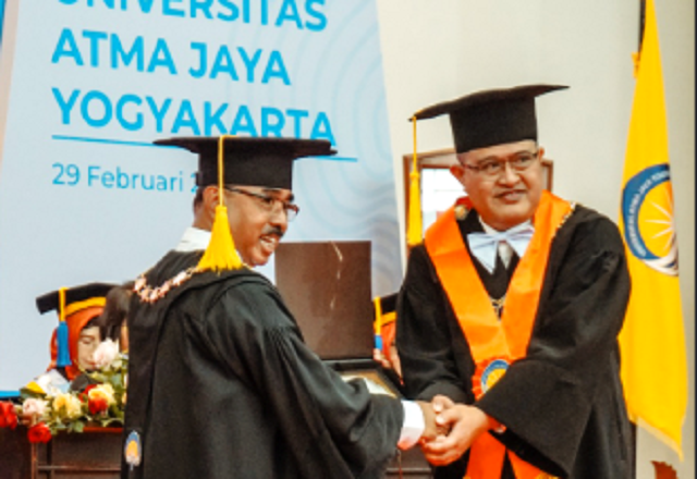Guru Besar UAJY Prof Paulus Wisnu Anggoro Kembangkan Sepatu Orthotik Untuk Kelainan Bentuk Kaki