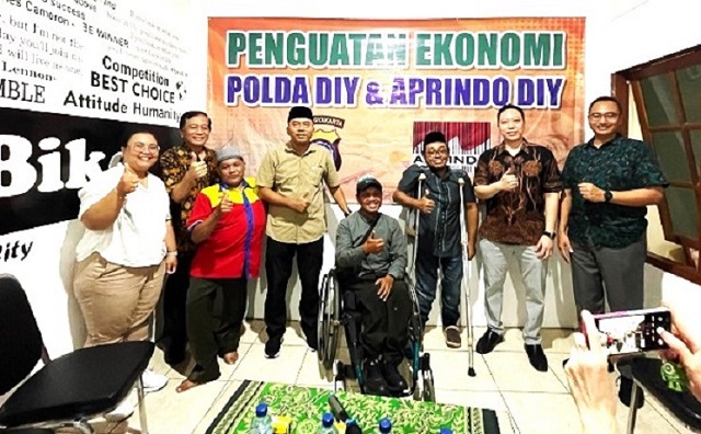 Aksi Sosial Di Bulan Ramadan, Mendekatkan Qhomemart Dengan Warga Jogja