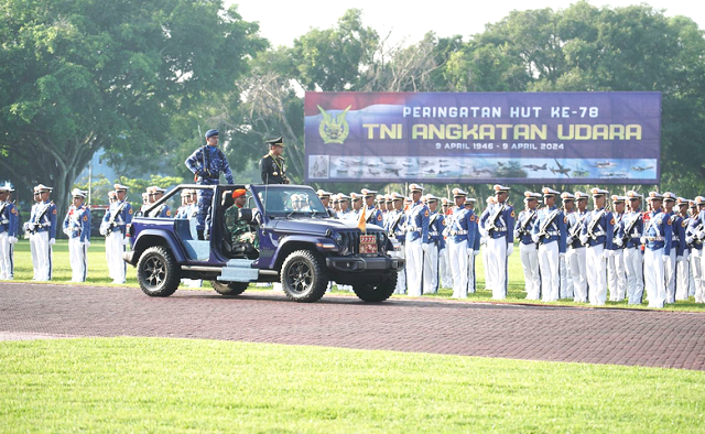 Panglima TNI Jenderal Agus Subiyanto Pimpin Upacara HUT Ke-78 TNI AU Di Yogyakarta