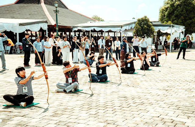 Program JOGJA ISTIMEWA UAJY Bekali Mahasiswa Baru Dengan BUDAYA JAWA