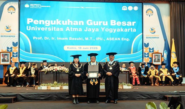UAJY Kukuhkan PROF. IMAM BASUKI Sebagai GURU BESAR Bidang ILMU TRANSPORTASI